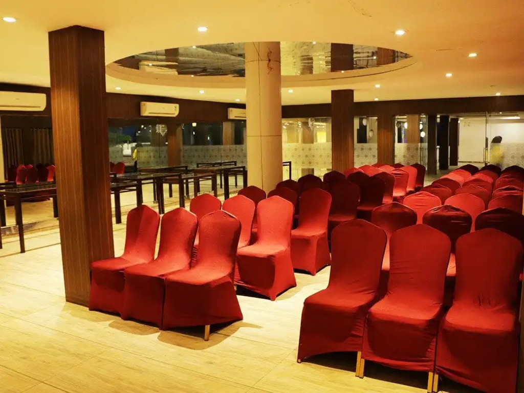 Hotel Ashray