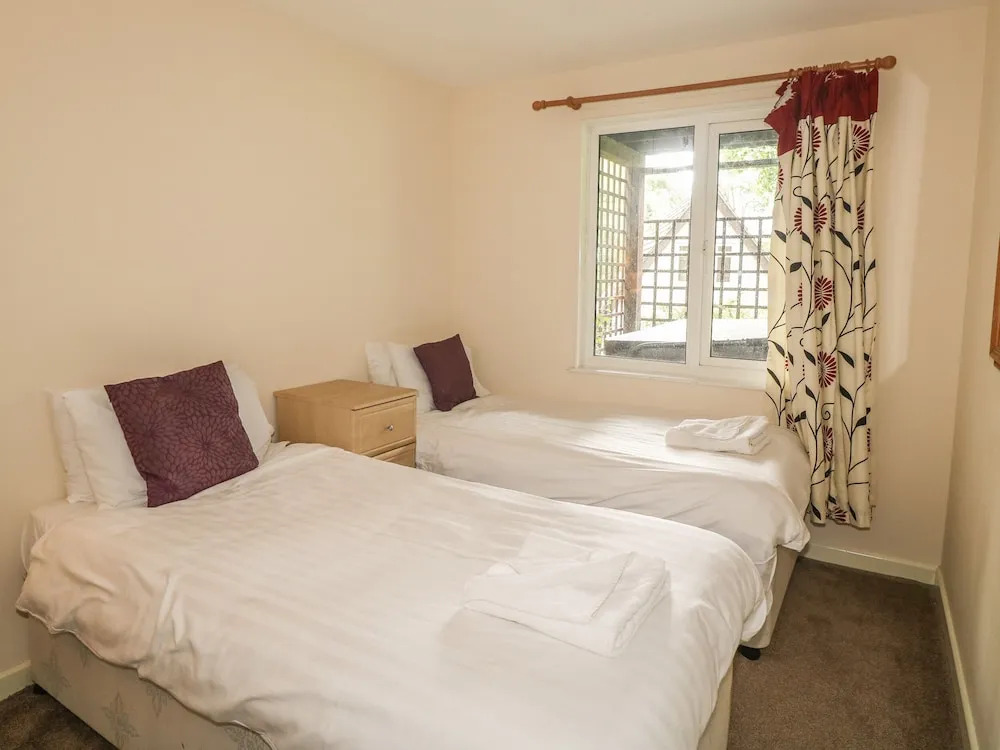 32 Valley Lodge