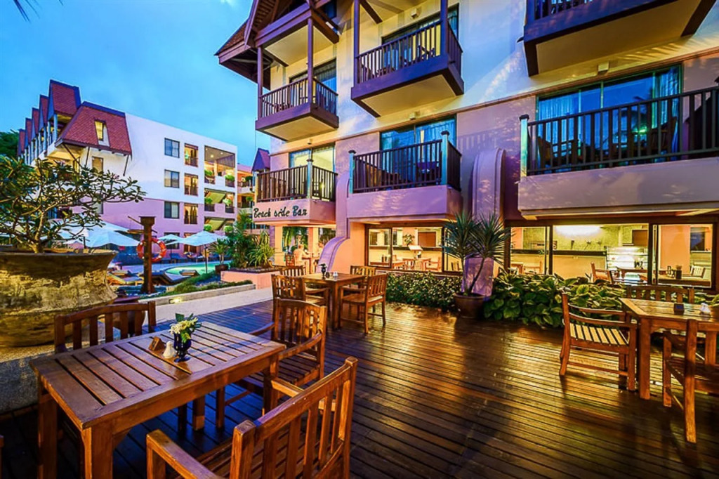 Seaview Patong Hotel