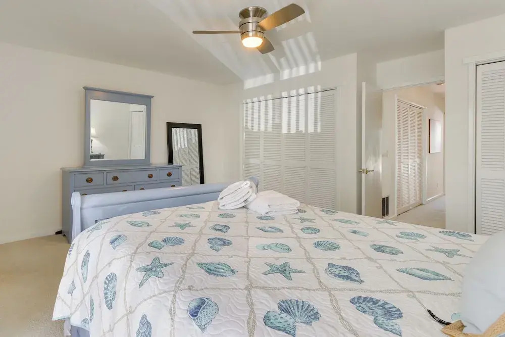 Golf Course Views & Beach Access: Shipyard Villa