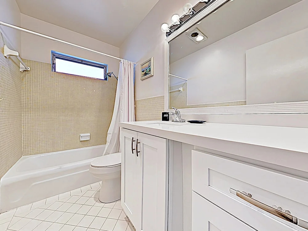 New Listing! Coastal Apartment W/ Pool & Patio 2 Bedroom Home