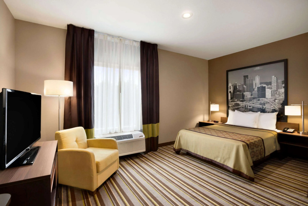Super 8 by Wyndham Hershey Chocolate Avenue