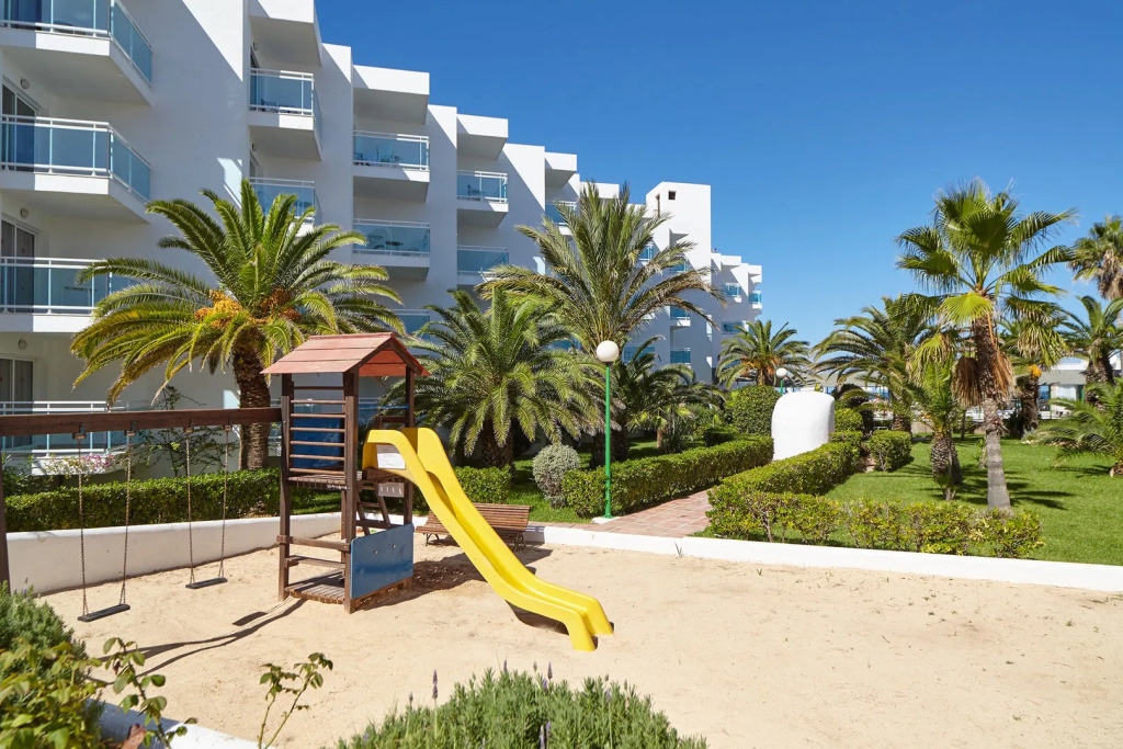 Aparthotel Nereida
