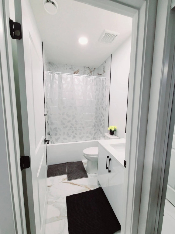 Swithome Properties Cozy Suite With Pond View, Near YEG Airport