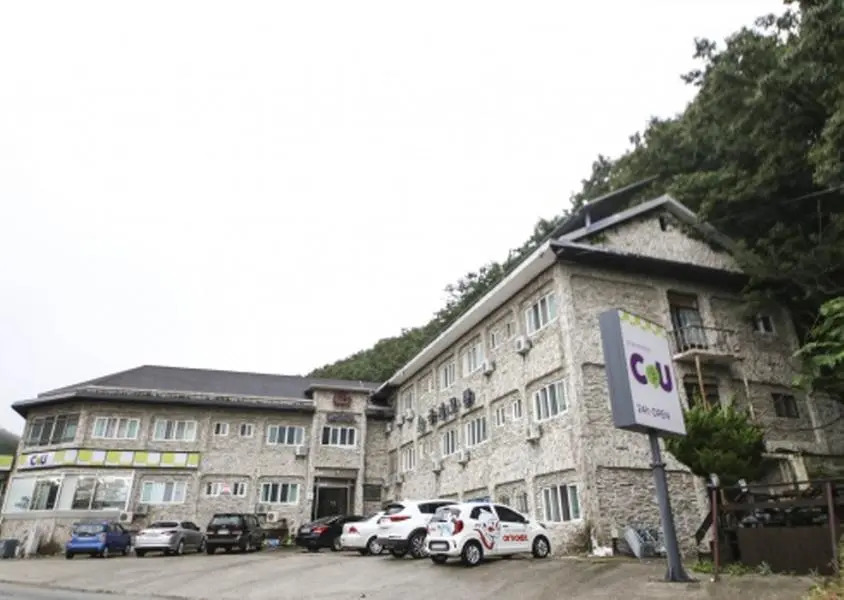 Kukje Resortel