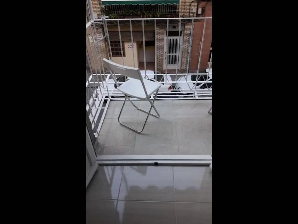 Large Superior 3 bedroom Apartment 15 Bathroom two Balconies full Aircondition