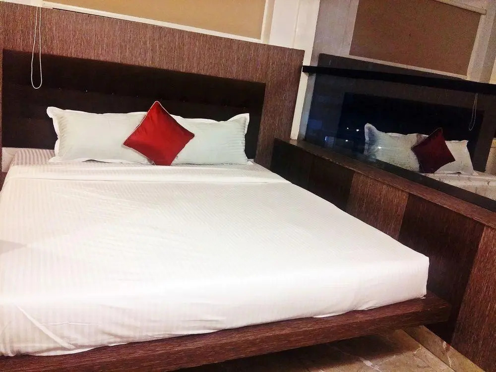 Capital Suites