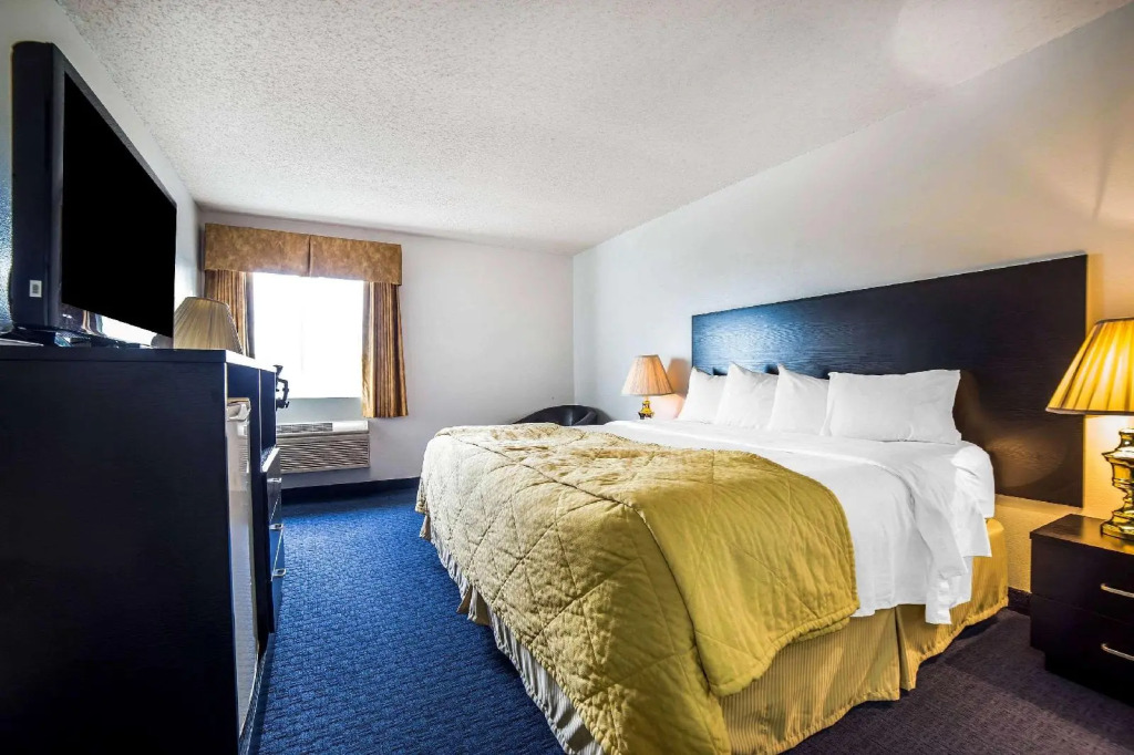 FairBridge Inn & Suites Sunnyside