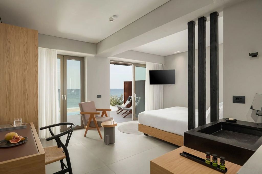 Ikones Seafront Luxury Suites - Adults Only