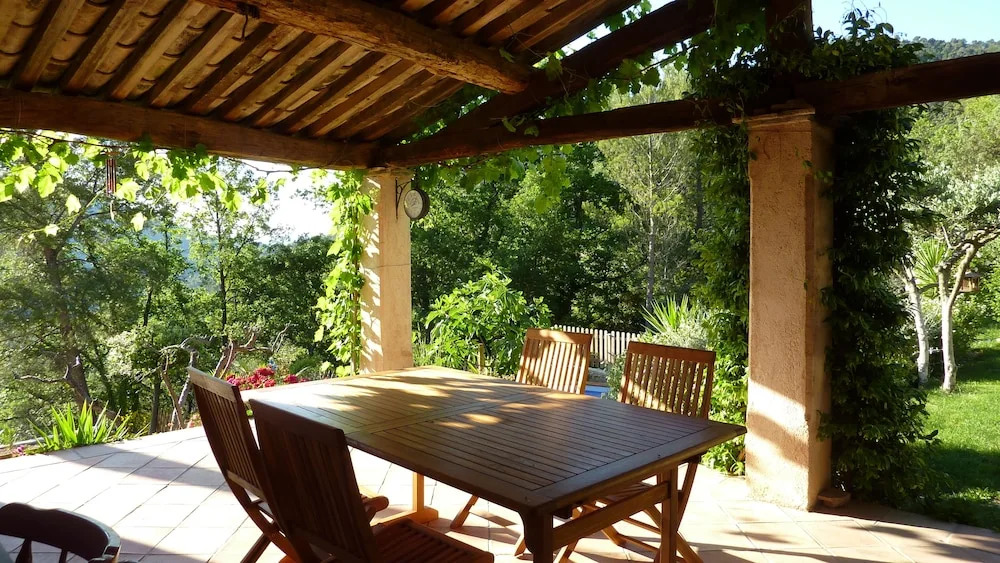 B&B LEstuve provencale