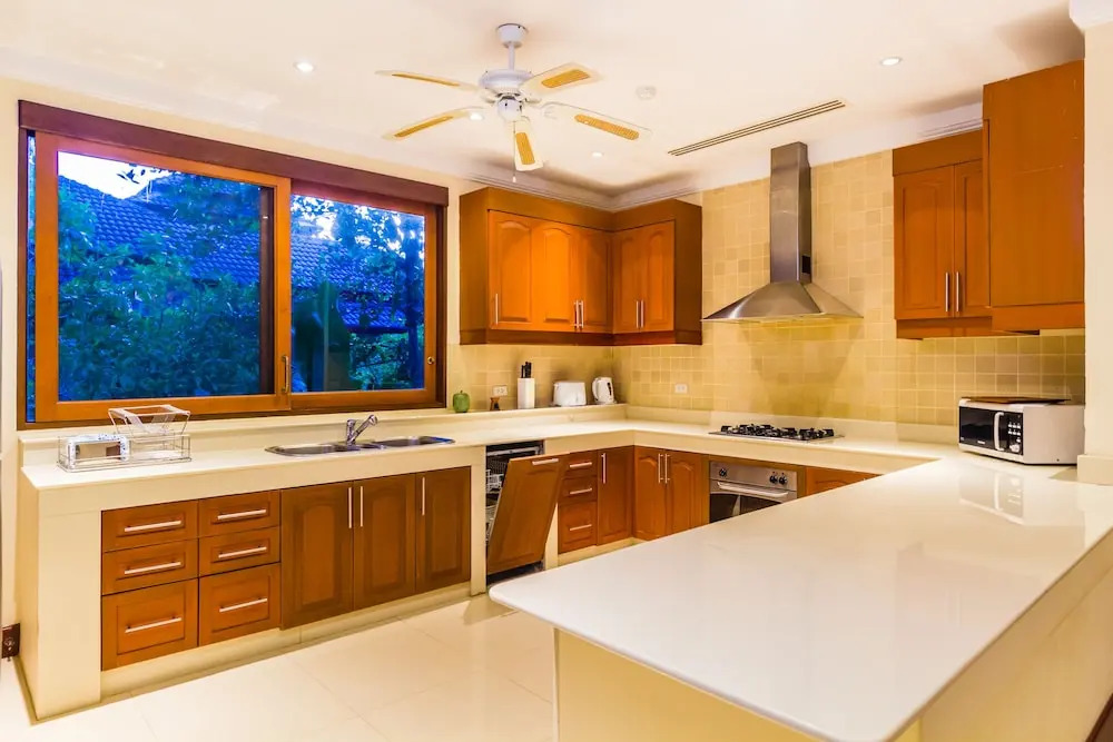 Lakewood Hills Villa by Lofty