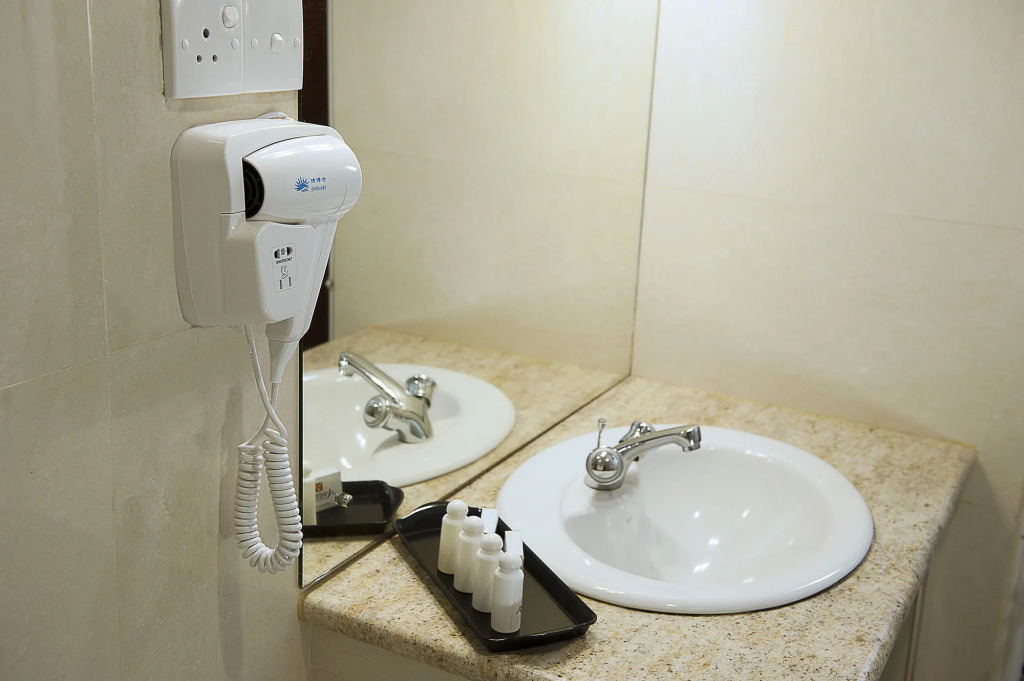 Avenra Gardens Hotel