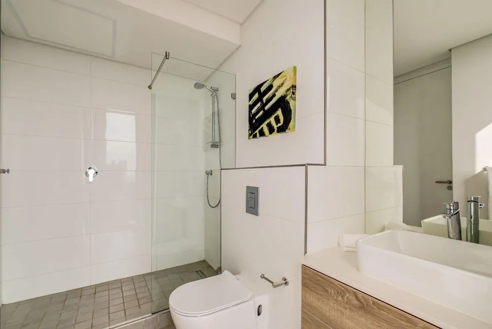 Beautiful Apartment With Mountain Views 404 on N