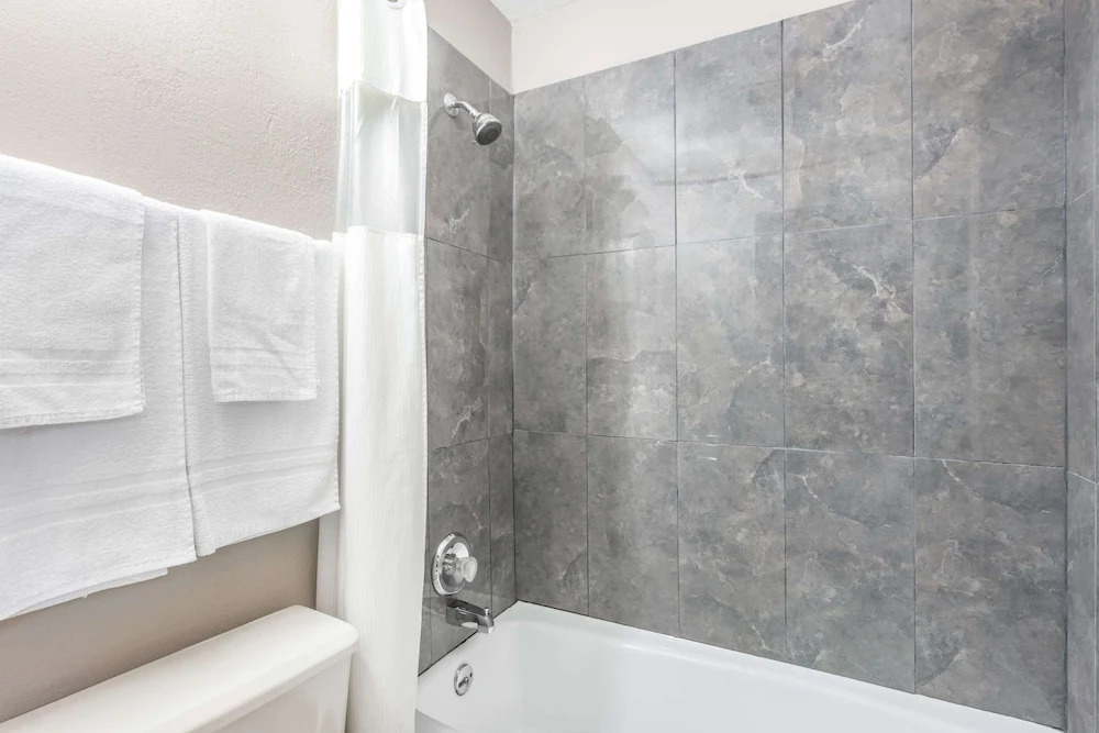 Super 8 by Wyndham OFallon MO/St. Louis Area