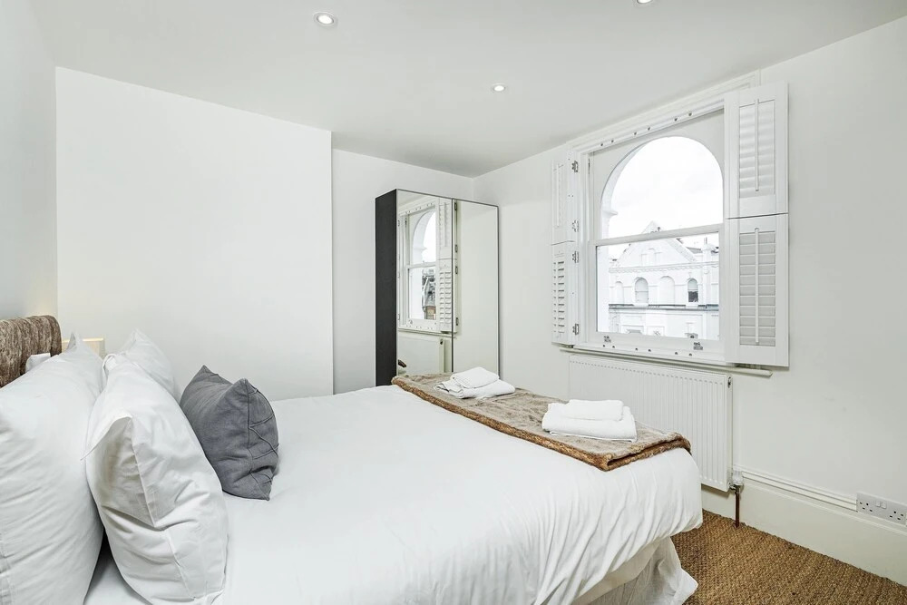 Top Floor Flat - Mimosa Street