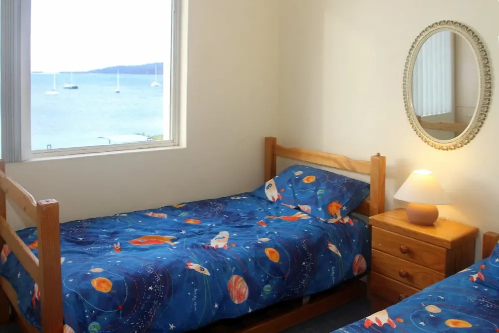 Bay Village Unit 2 47 Shoal Bay Road