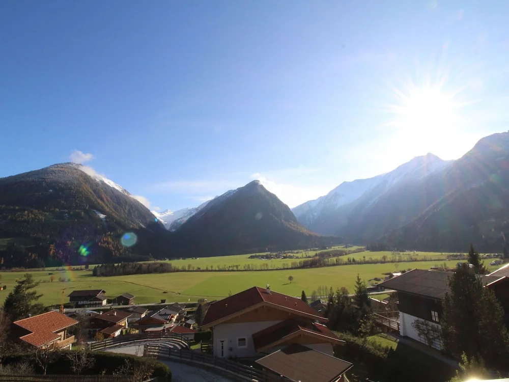 Cosy Apartment in Neukirchen am Großvenediger With Balcony