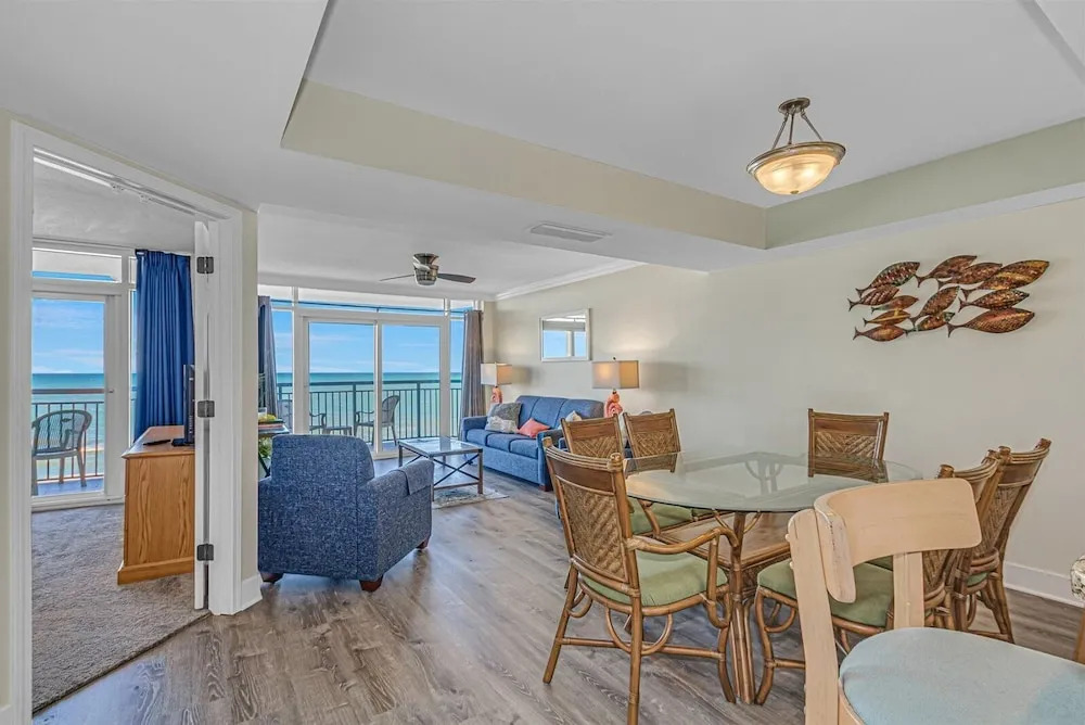 Paradise Resort 410