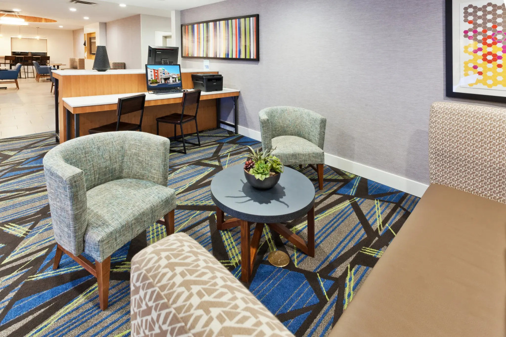 Holiday Inn Express Rome-East by IHG