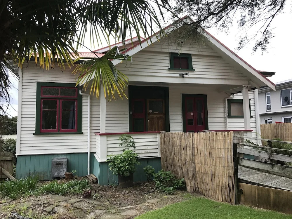 Villa on Wellington St
