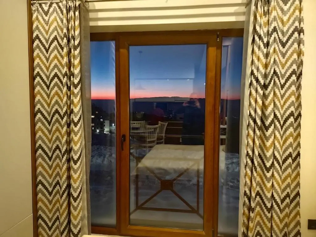 MILMARI Kop N10