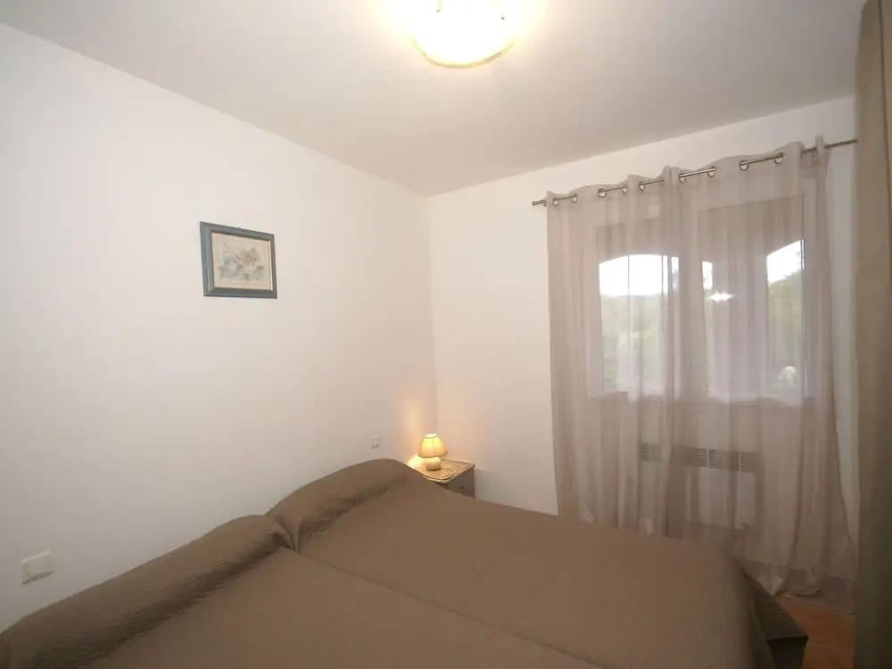 Cosy Holiday Home With Swimming Pool in Stunning Location Near the Beaches!
