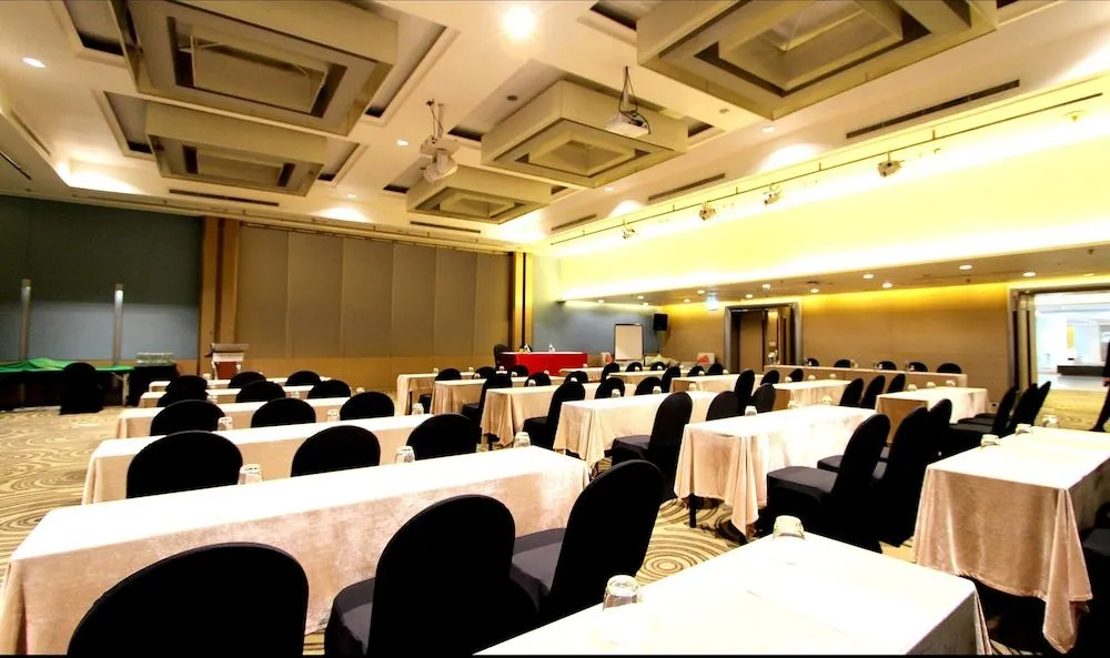 Le Bangkok Hotel
