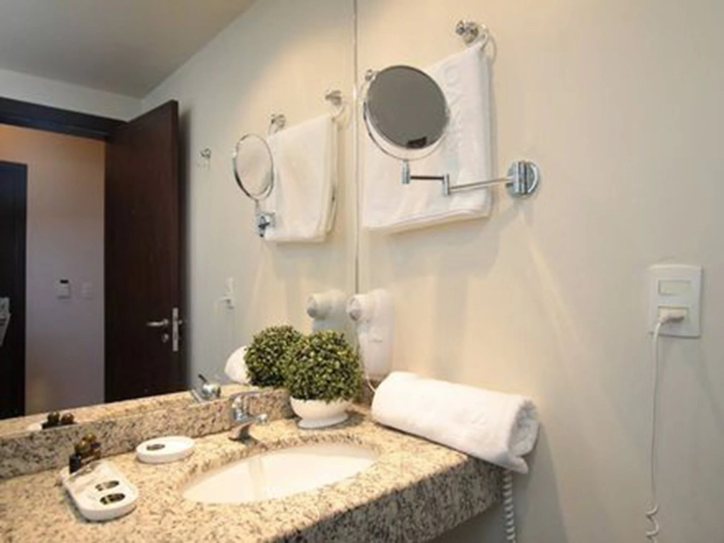 Oasis Tower Hotel
