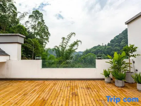 Leshan Zhuyu Hidden Luxury · Mountain View Designer Hotel