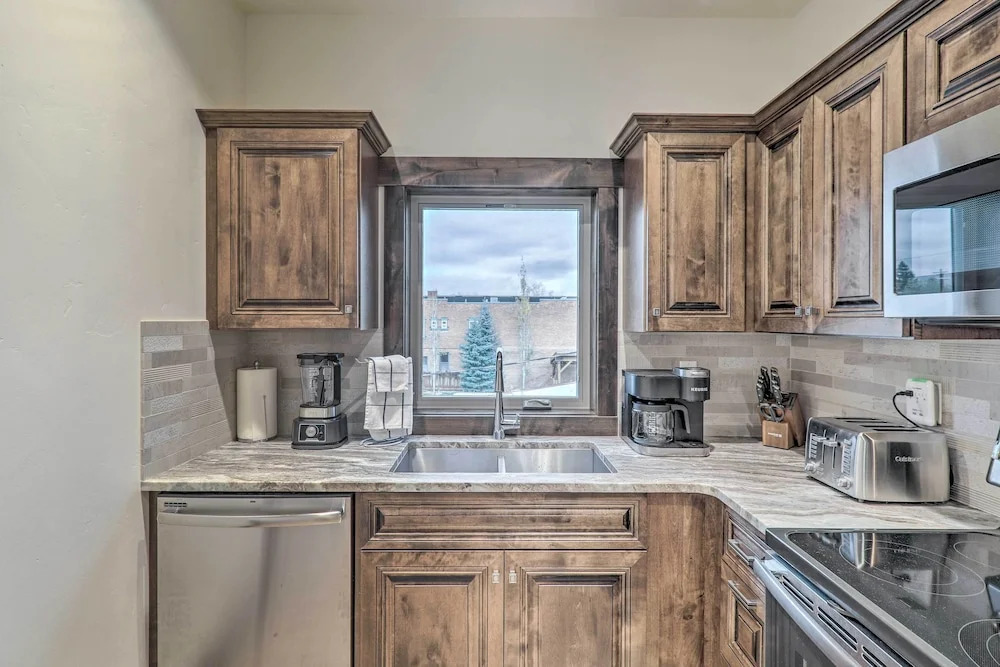 Sleek Columbia Falls Condo: Centrally Located!