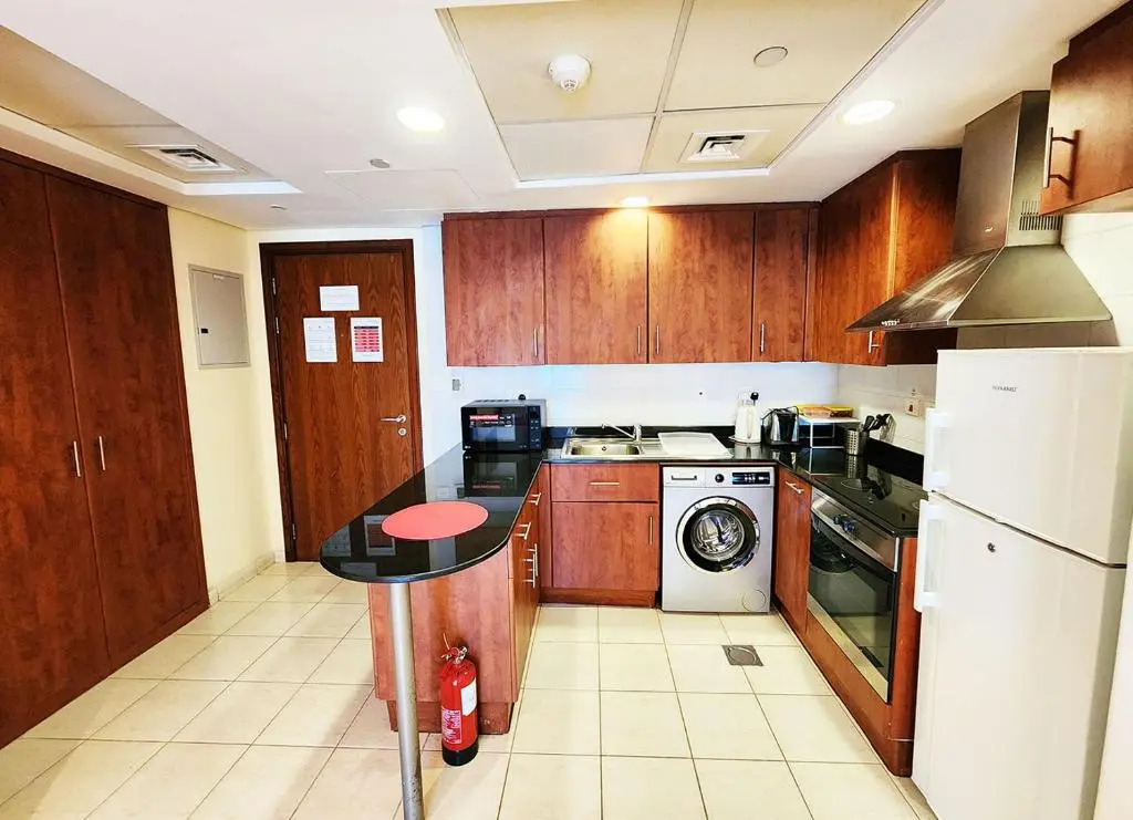 RH- Lake Terrace, Cluster D, JLT, 1BR near Metro