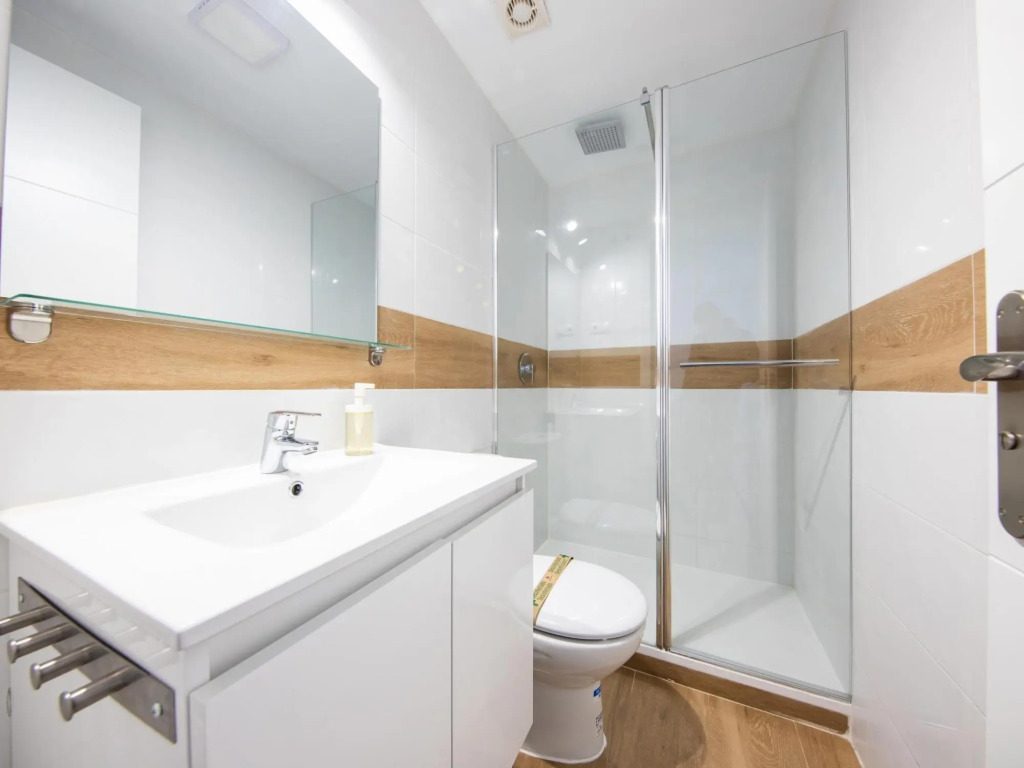 CERVANTES Apartment 11 2BR 1BT