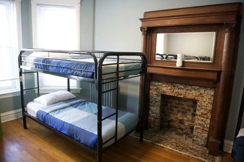 Wrigley Hostel - Chicago
