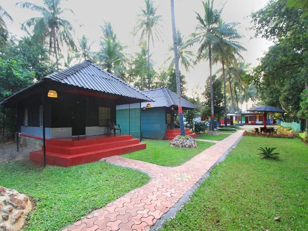 Trippers Stay by OYO Rooms