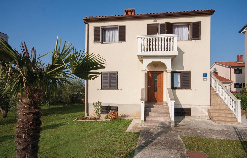 Stunning Home in Peroj With Wifi and 3 Bedrooms