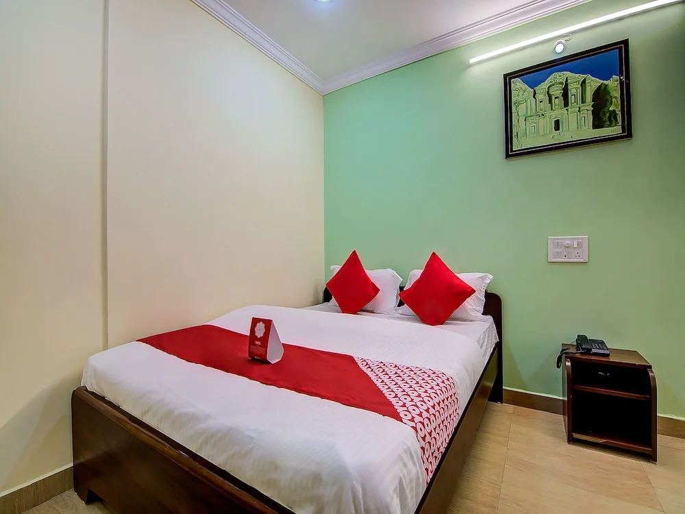 OYO 14507 Lalitha Delight