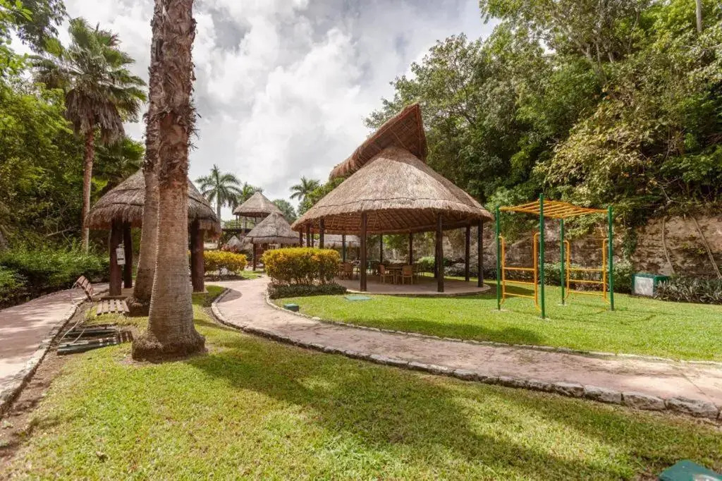 Luxury Puerto Morelos Cancun Home - 3 Double Rooms