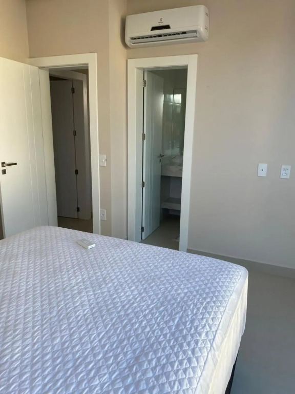 Apartamento a 50 metros da praia de canto grande