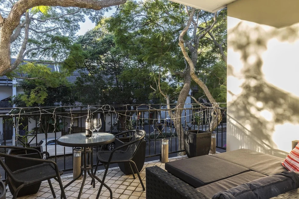 Redfern 2 Bedroom 2 Bathroom Apt With Netflix