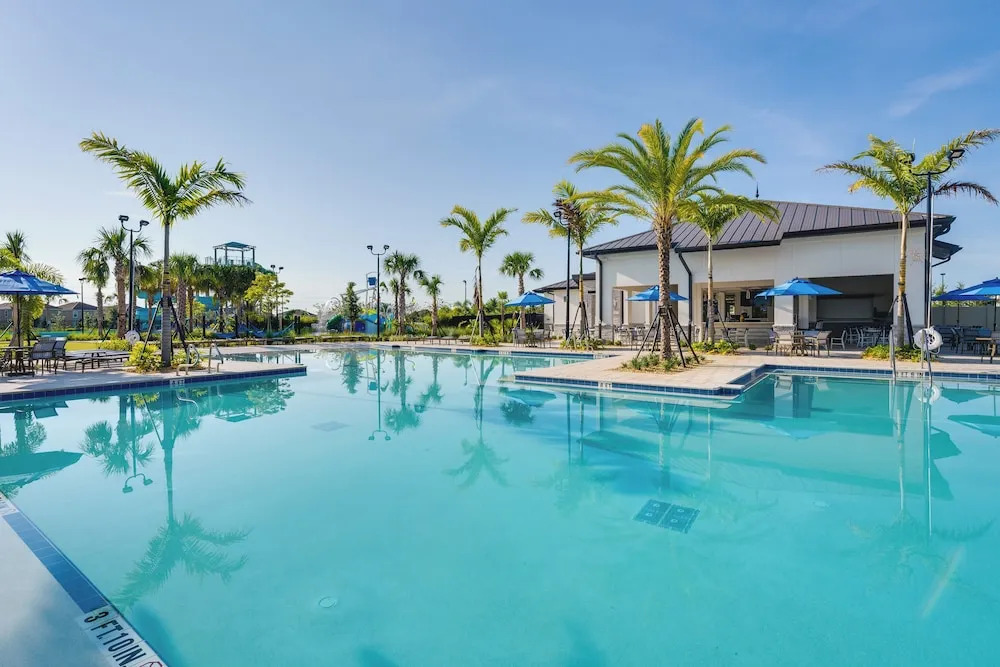 Easy Access to Theme Parks! Family Davenport Gem