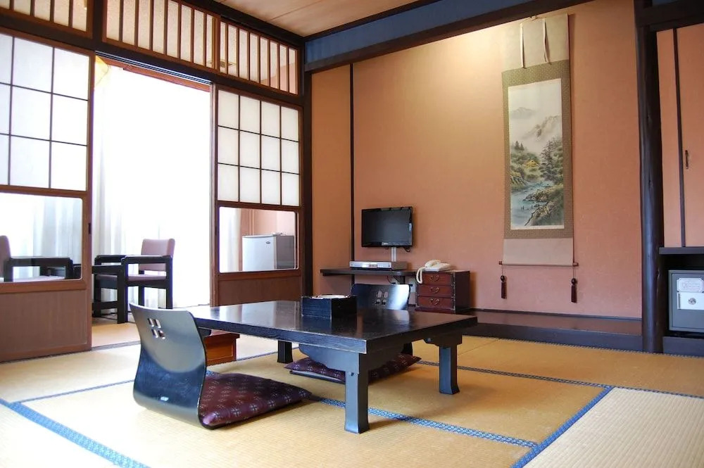 Kunihiro Yashiki