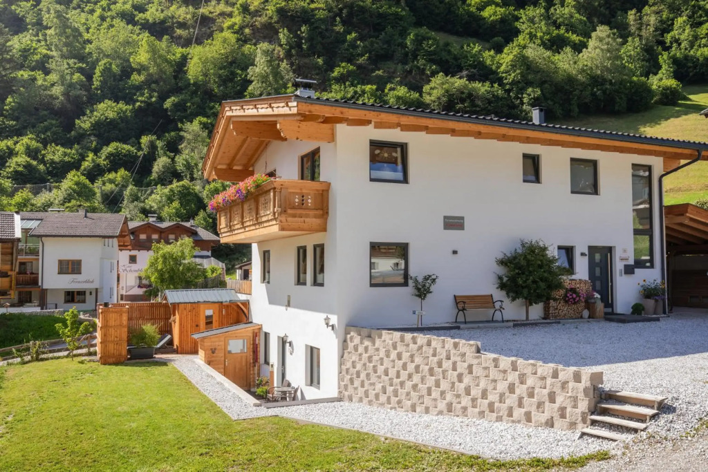 Ferienwohnung Alpenland - schönes, neues Apartment