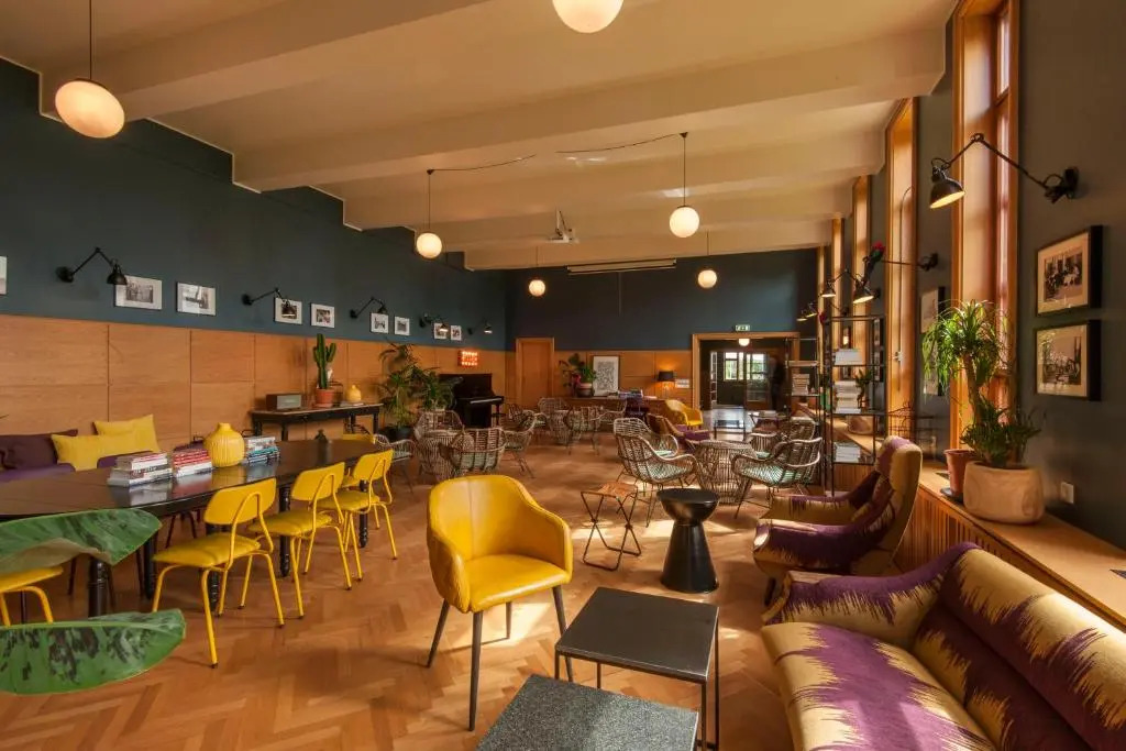 Student Hotel & Hostel