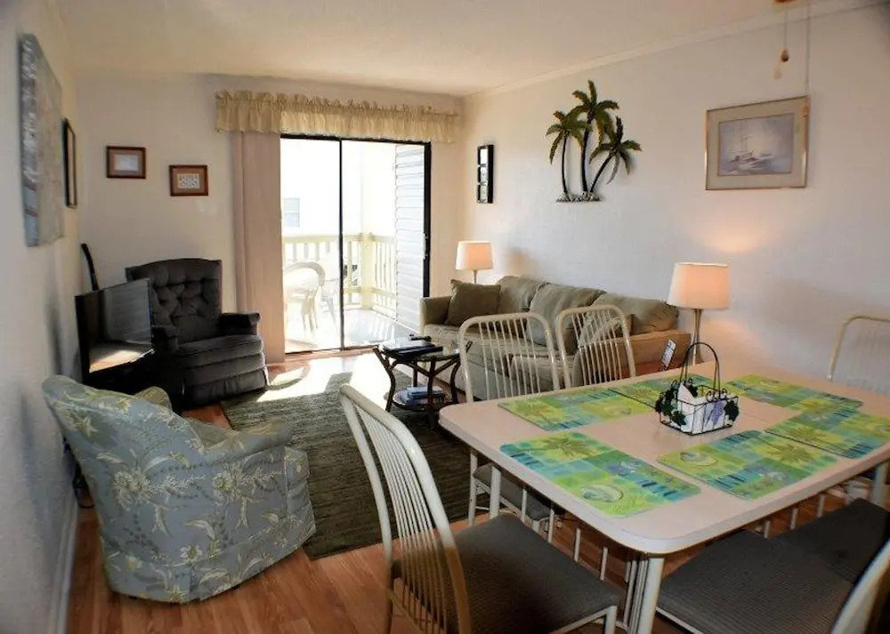 Seafarer 106 by Seaside Vacations