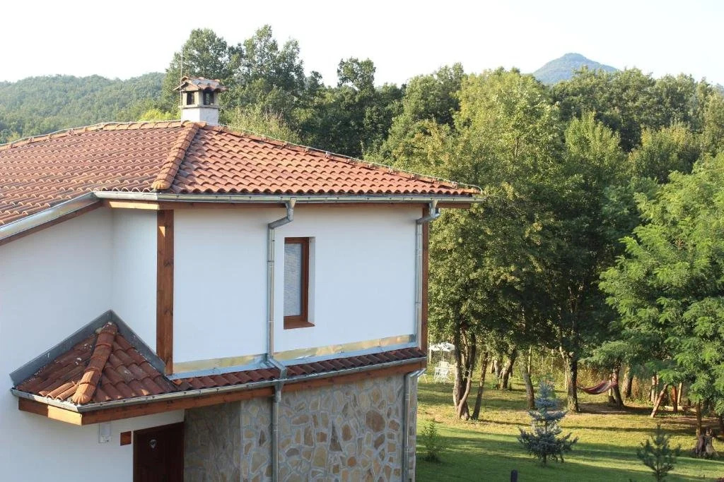 Sinjirite Complex