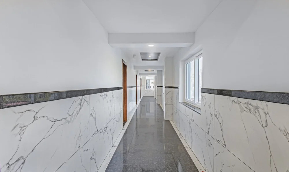 Treebo Abhi Suites, 400 M From Guntur Junction
