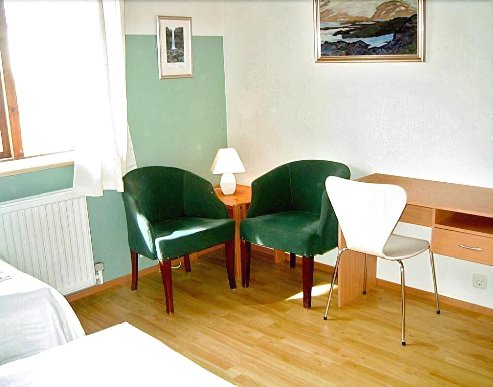 BB 44 Guest House