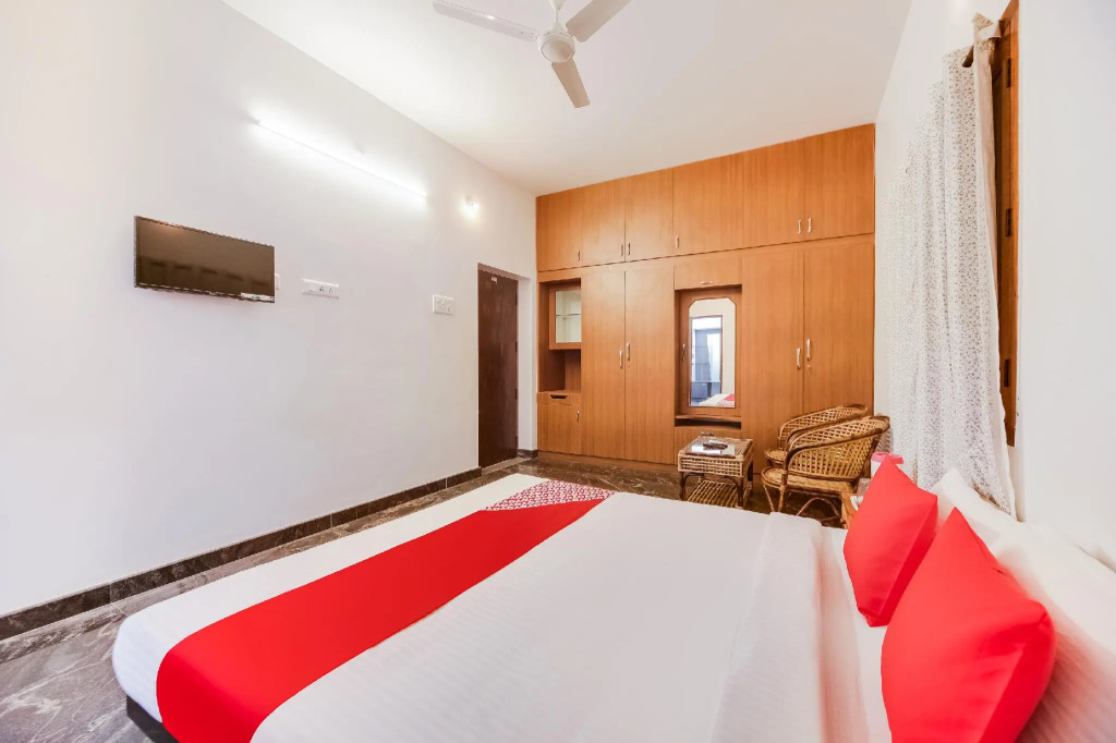 OYO 60246 Viji Bharathi Guest House