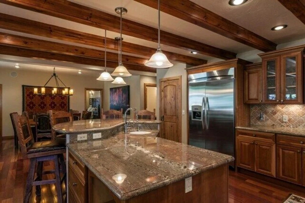 Estates Lodge Luxury Home By RedAwning