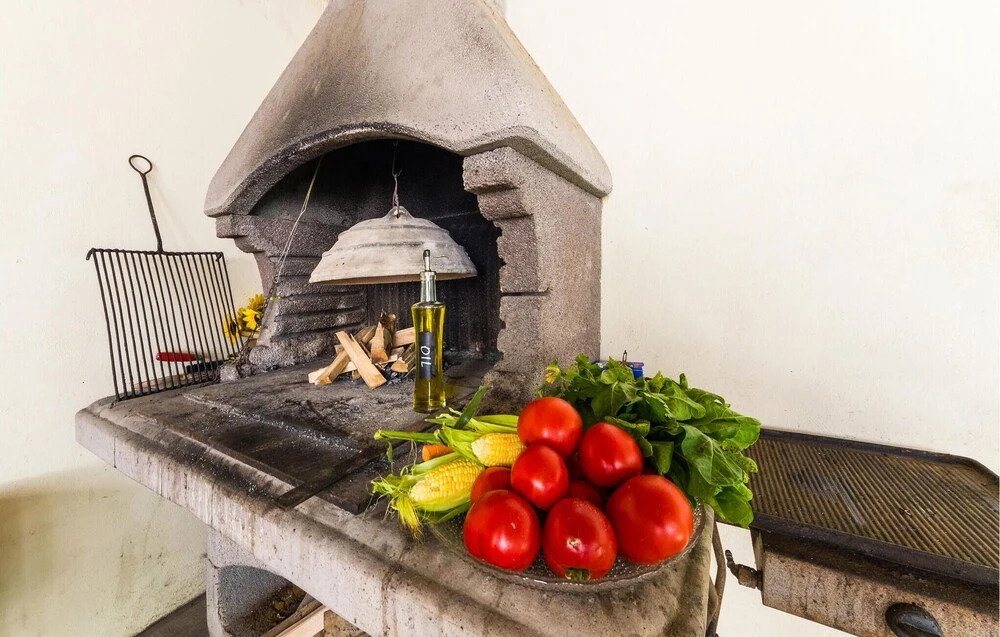 Nice Apartment in Petrcane With Wifi and 2 Bedrooms